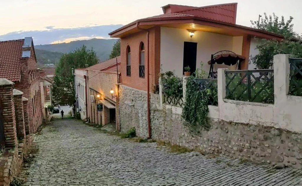 ანი